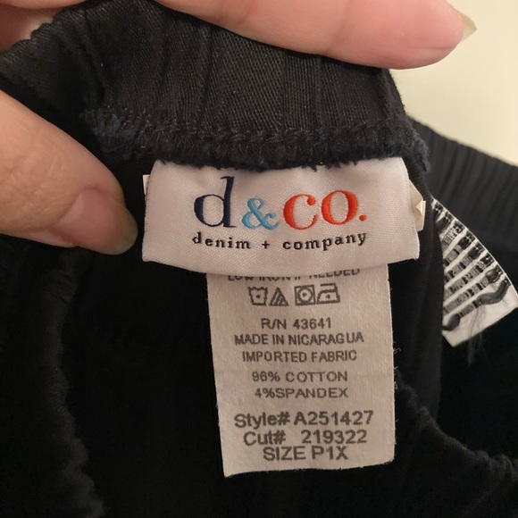 Denim& Co. Capris w/ Bow Accents - Picture 4 of 4